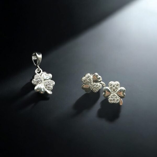 Conjunto de trebol