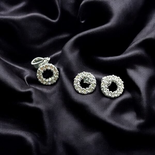 Conjunto de circulo con piedras